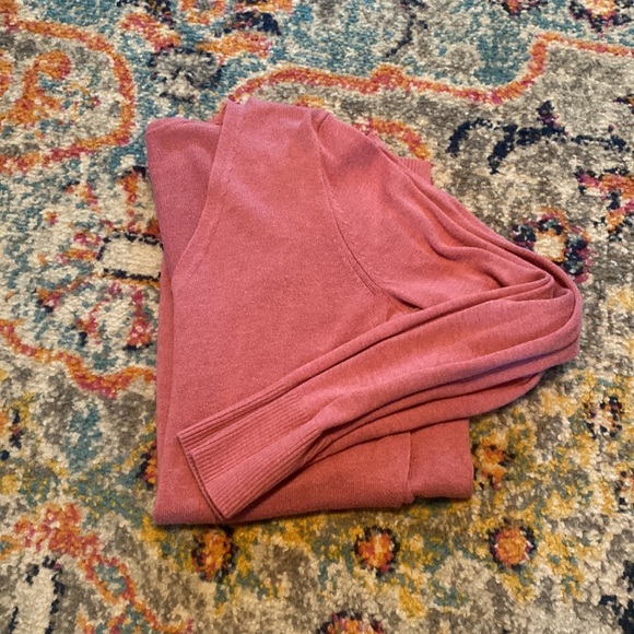 Old Navy V Neck Sweater - Picture 2 of 3